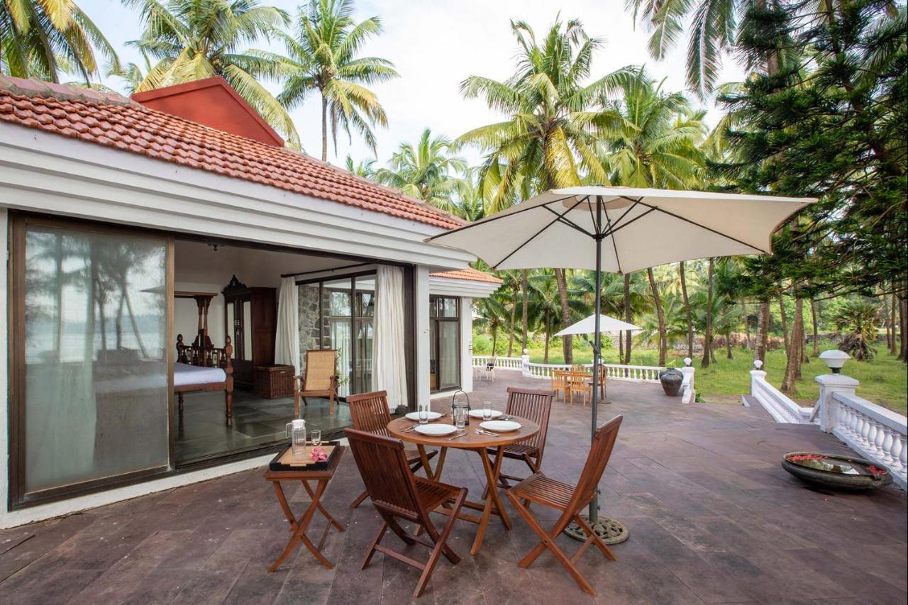 Casa Del Mer By Stayvista - Nearby Beach With, Sea-View Rooms & Coconut Farm Alibaug Exterior foto