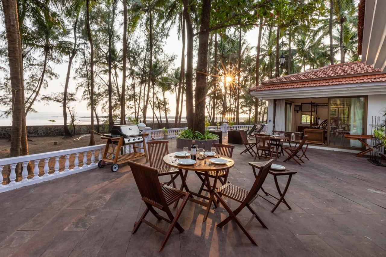 Casa Del Mer By Stayvista - Nearby Beach With, Sea-View Rooms & Coconut Farm Alibaug Exterior foto