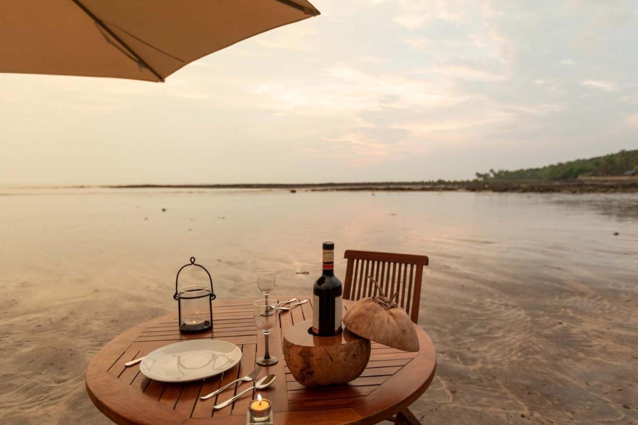 Casa Del Mer By Stayvista - Nearby Beach With, Sea-View Rooms & Coconut Farm Alibaug Exterior foto