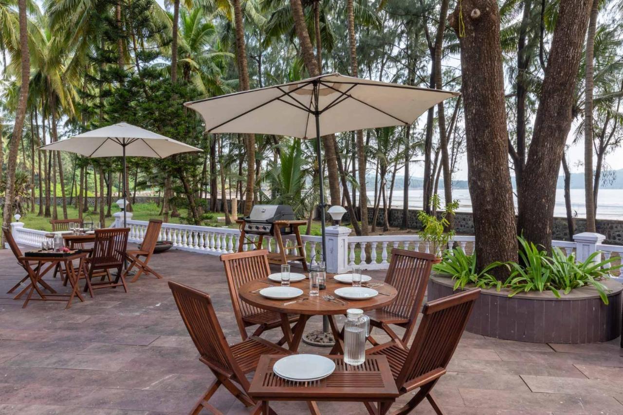 Casa Del Mer By Stayvista - Nearby Beach With, Sea-View Rooms & Coconut Farm Alibaug Exterior foto